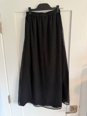 Old Navy Black Polka Dot Midi Skirt